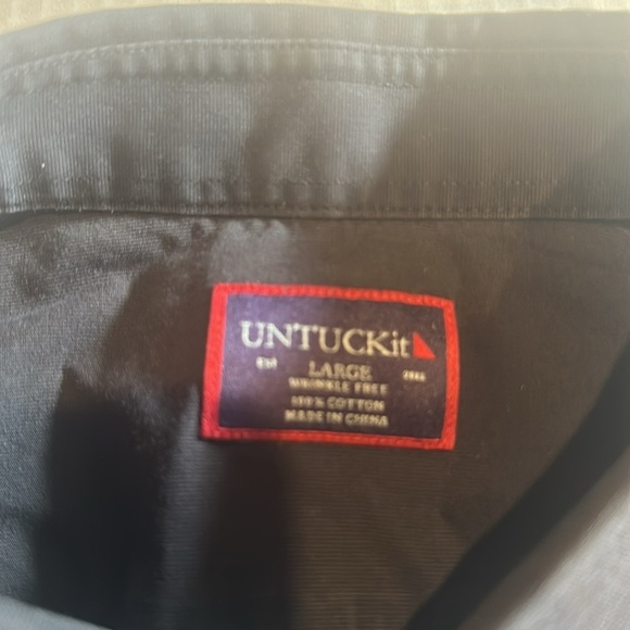 UNTUCK it Men's charcoal Black buttoned down shirt 100% cotton faded look - Picture 5 of 9